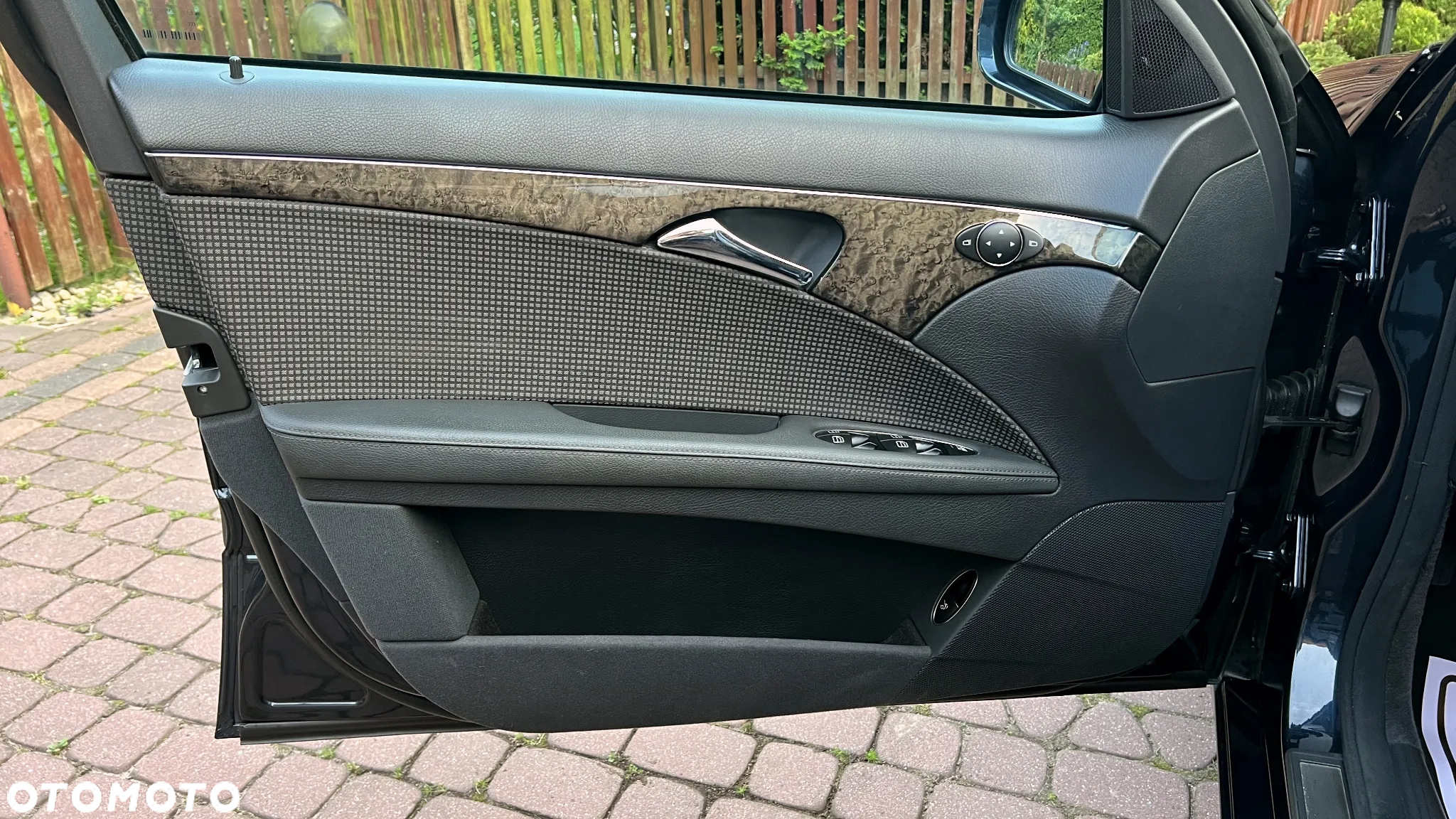 Mercedes-Benz Klasa E - 29