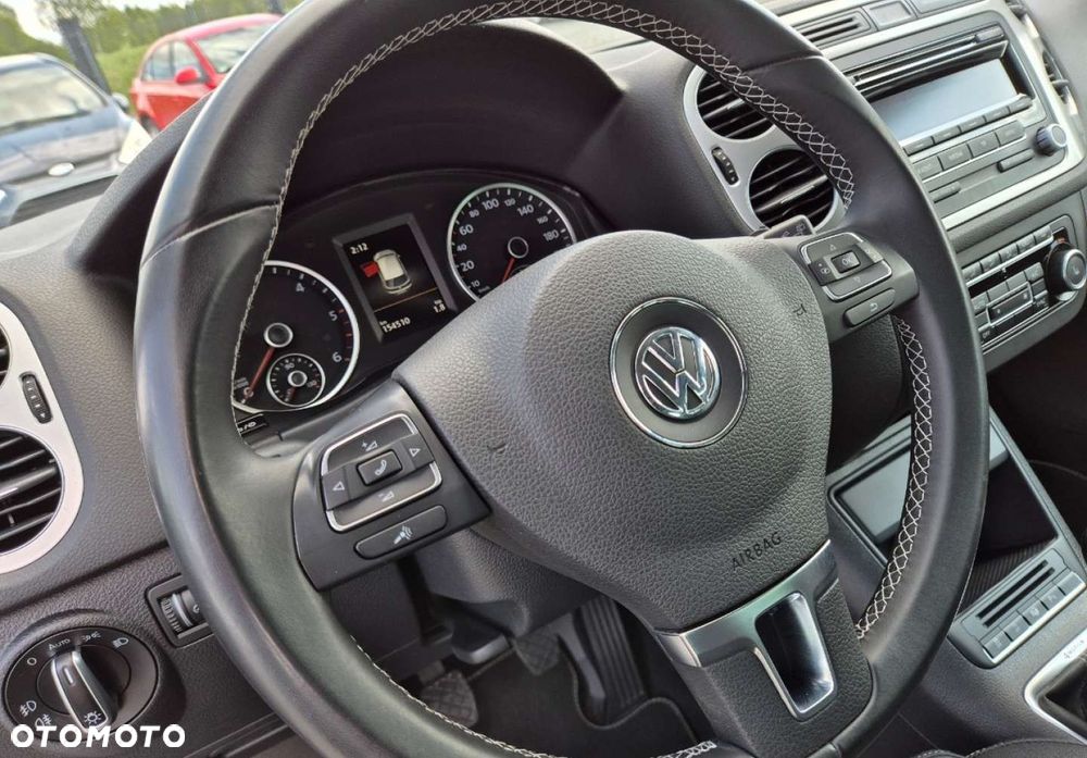 Volkswagen Tiguan - 16