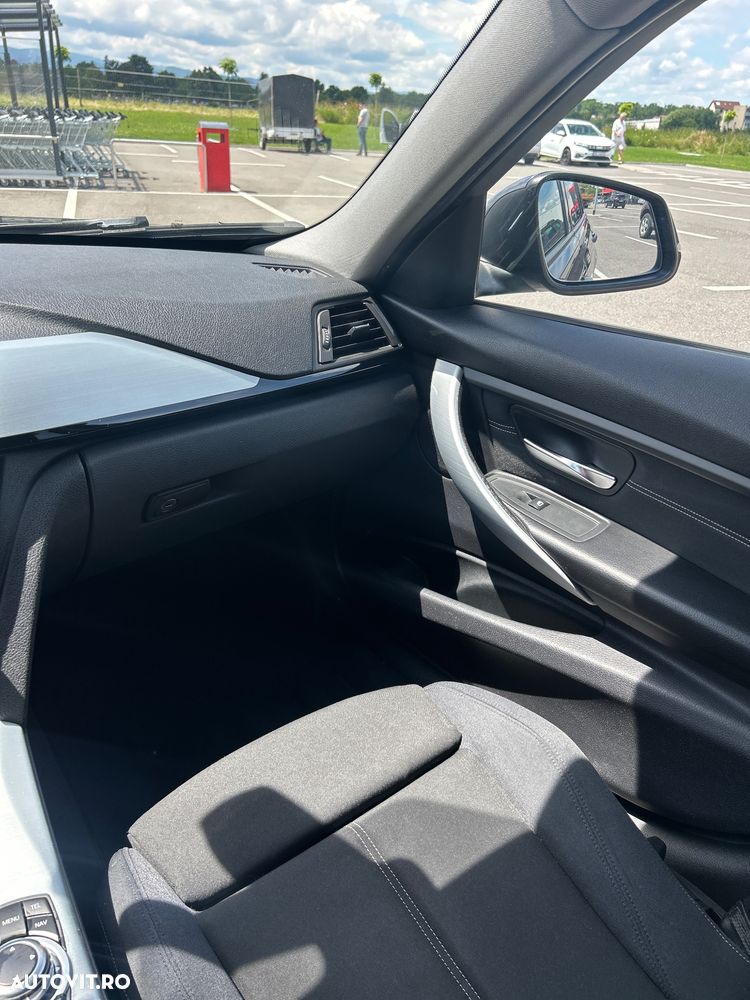 BMW Seria 3 320d - 7