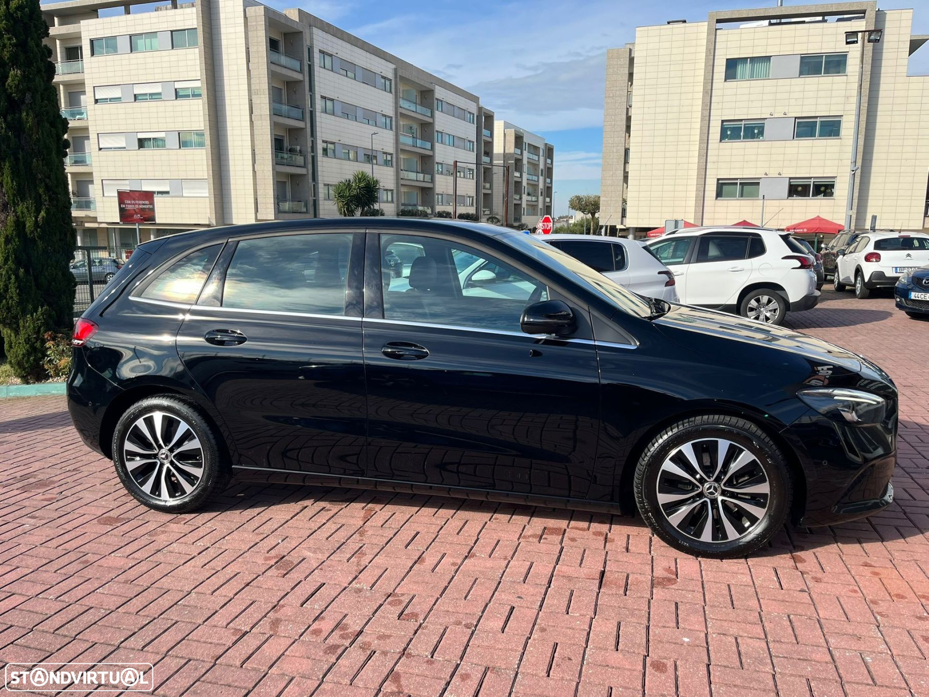Mercedes-Benz B 180 d 8G-DCT Style - 48