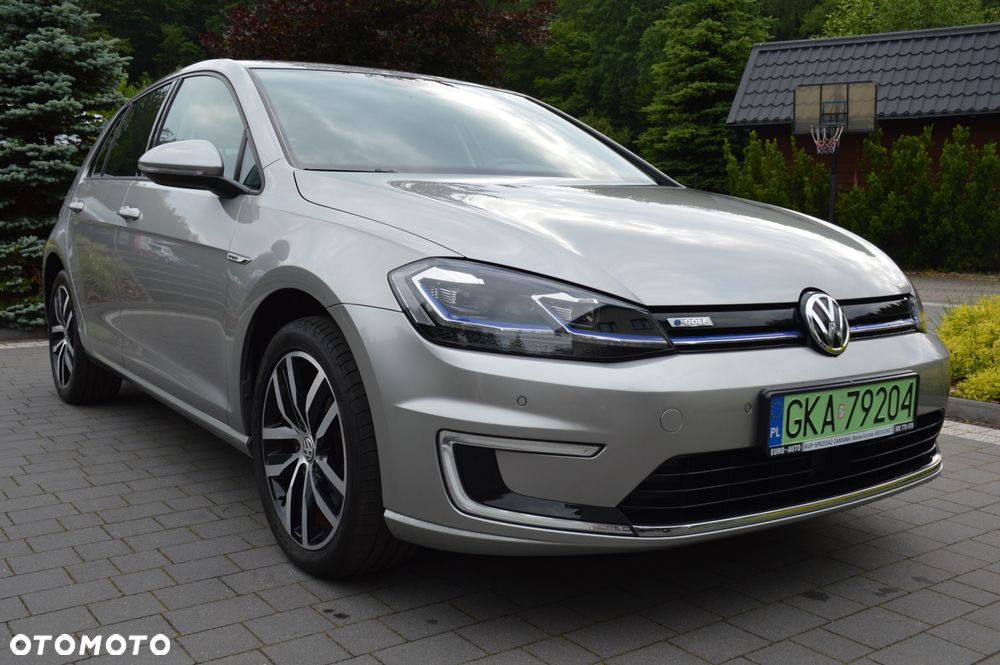 Volkswagen Golf - 12