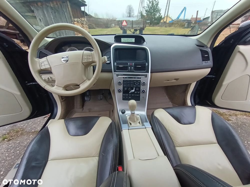 Volvo XC 60 D4 AWD Edition Pro - 5