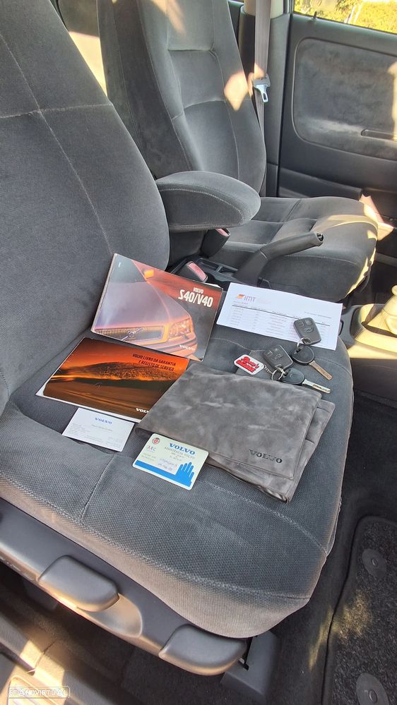 Volvo S40 1.6 - 35