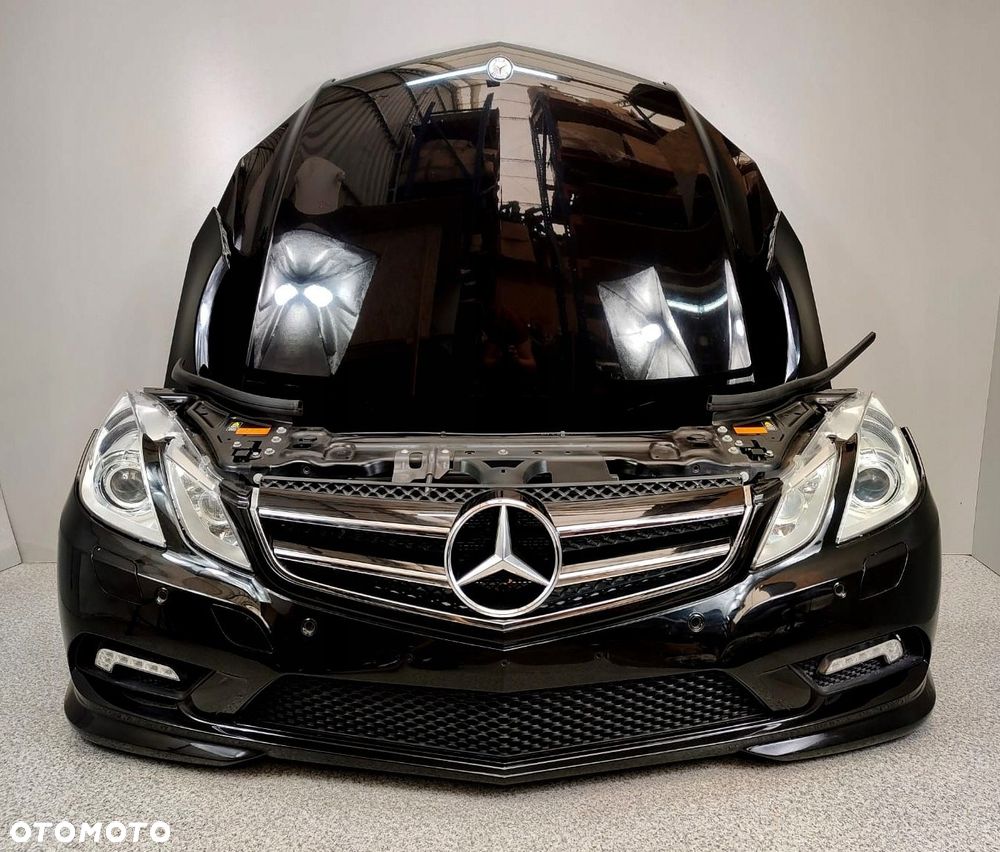 MERCEDES W207 AMG ZDERZAK WZMOCNIENIE CHŁODNICE LAMPY 197 - 1