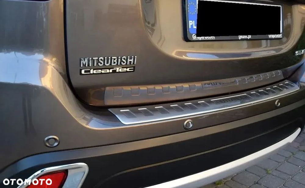 Mitsubishi Outlander 2.0 Instyle Navi 4WD CVT - 22
