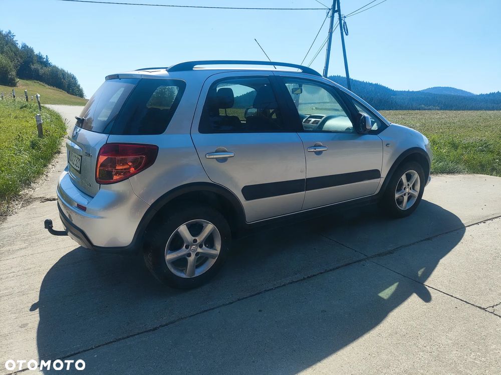 Suzuki SX4 1.6 VVT 4x4 Club - 8