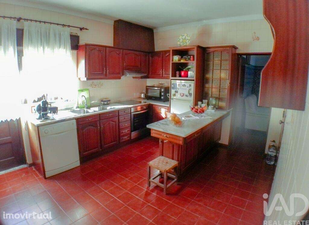 Casa / Villa T6 em Atouguia da Baleia de 230,00 m2 - Grande imagem: 5/21