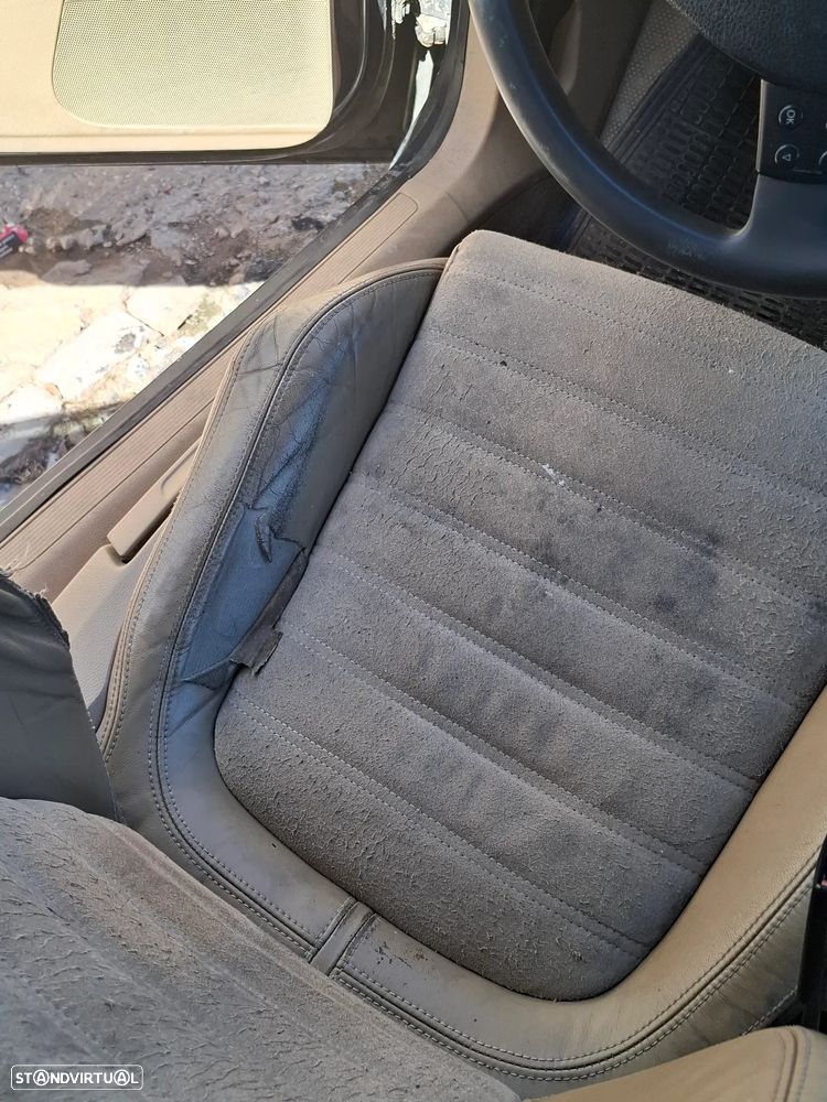 VW Passat - 12