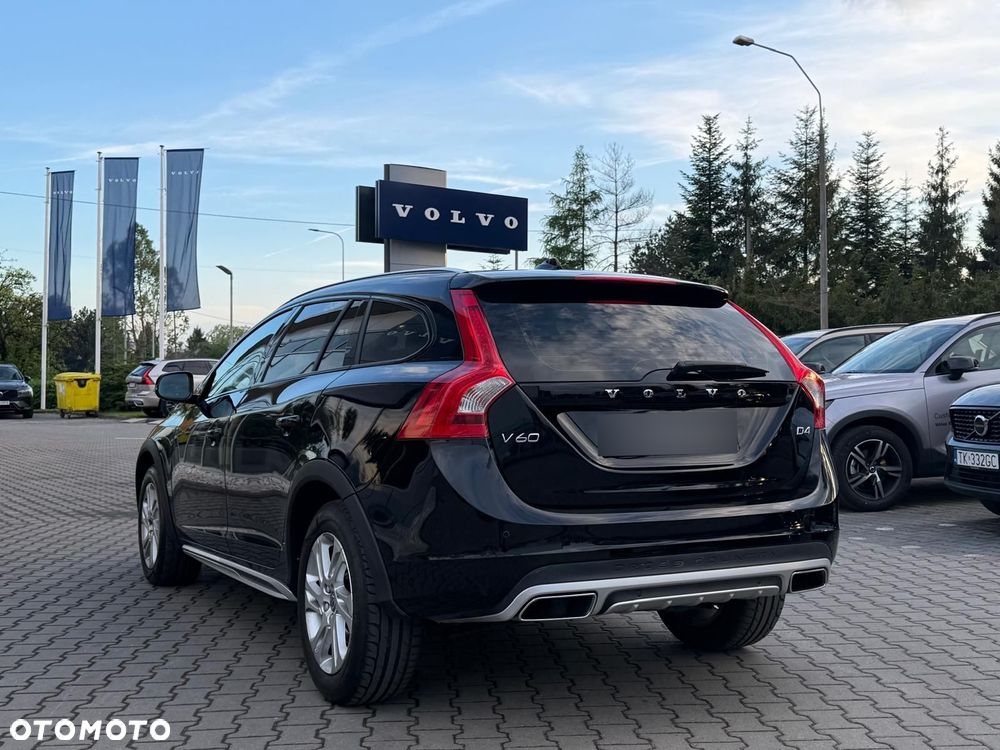 Volvo V60 Cross Country D4 Drive-E Momentum - 6