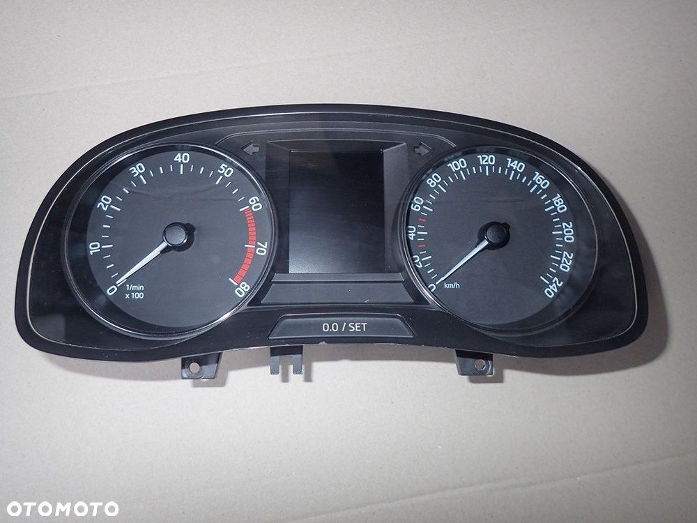 dw skoda fabia 3 licznik zegary 6v0920738 - 1