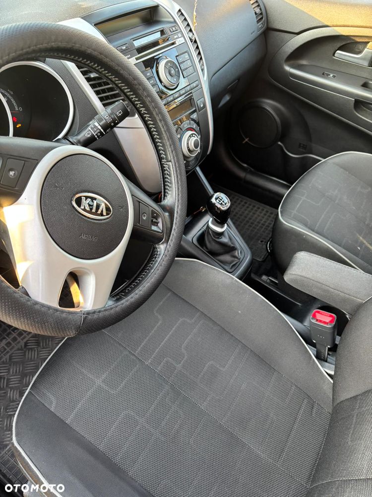 Kia Venga 1.6 CRDi L - 5