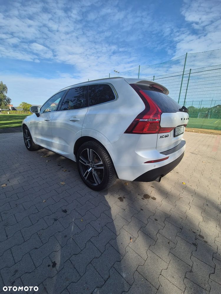 Volvo XC 60 T5 AWD Momentum - 8
