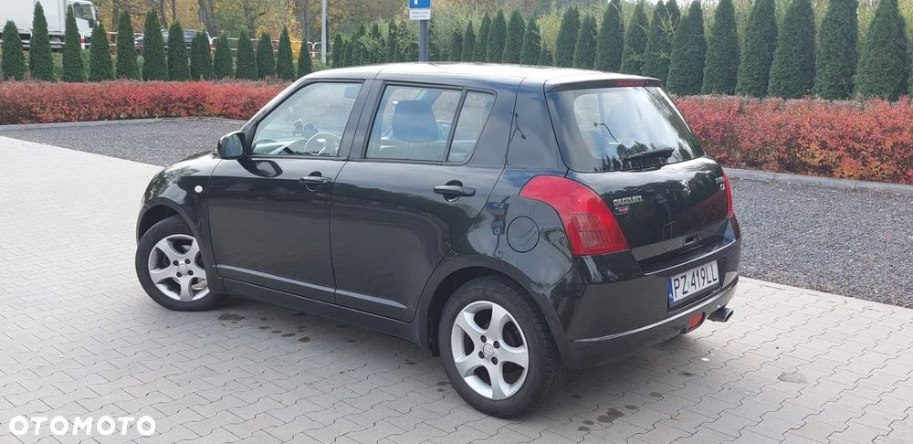 Suzuki Swift 2006 photo 2