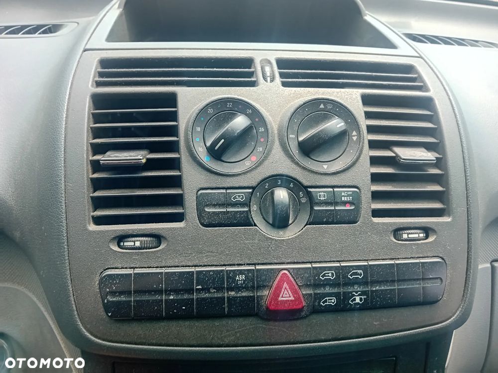 Mercedes-Benz Vito - 21