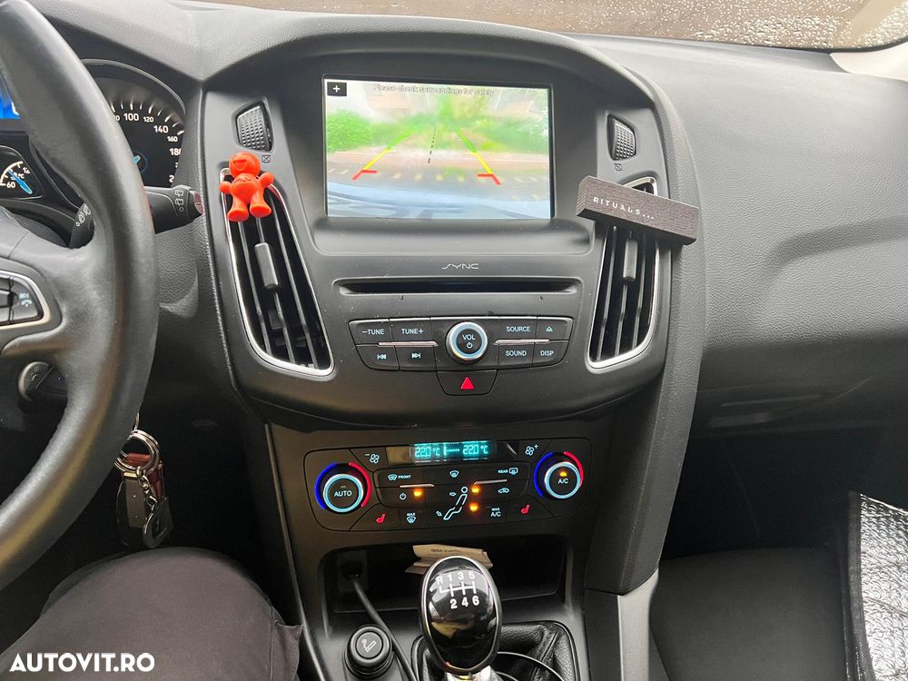 Ford Focus 1.0 EcoBoost Trend Edition - 16