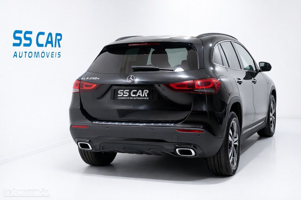 Mercedes-Benz GLA 250 e Progressive - 4