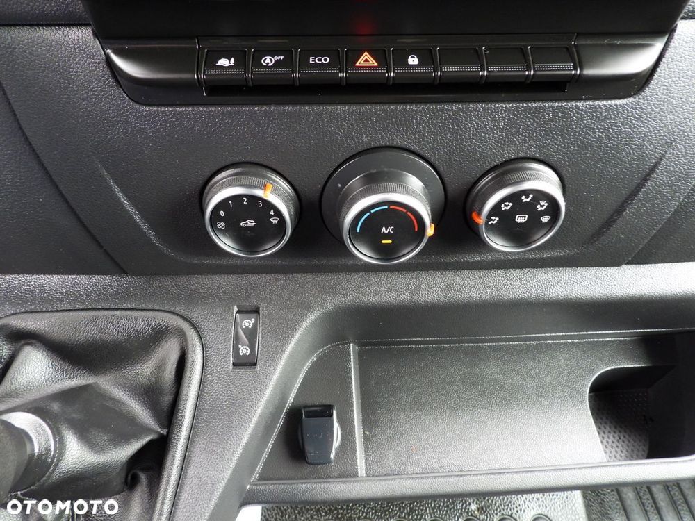 Renault MASTER PLANDEKA 10 PALET WEBASTO TEMPOMAT NAWIGACJA LEDY BLIŹNIACZE KOŁA KLIMATYZACJA  165KM - 36