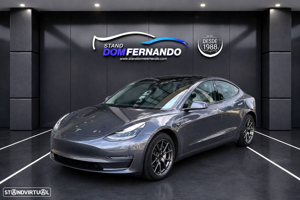 Tesla Model 3 - 2