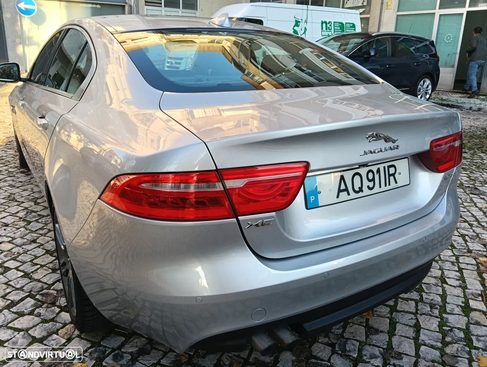 Jaguar XE 2.0 D R-Sport Aut. - 5