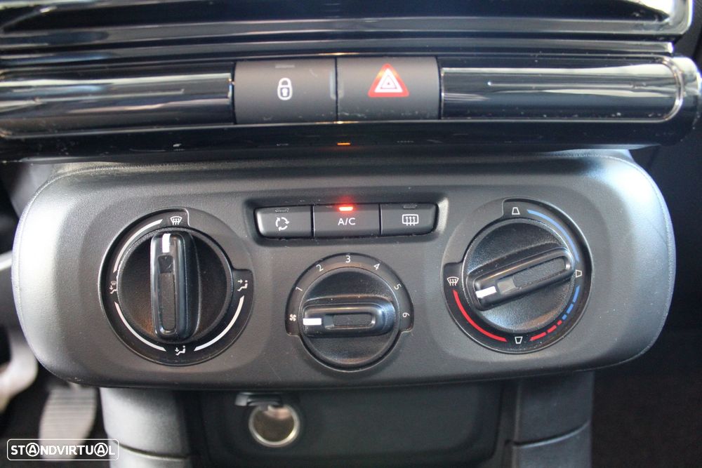 Citroën C3 1.2 PureTech YOU! - 17