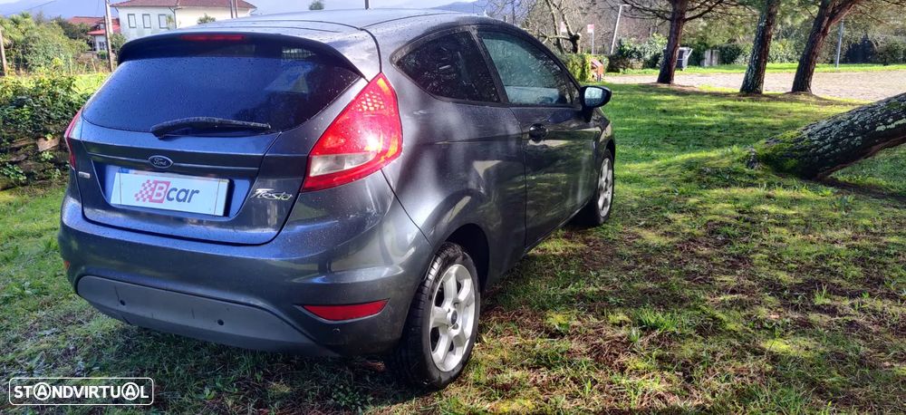Ford FIESTA - 12