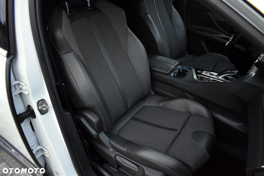 Peugeot 5008 e-HDI FAP 115 EGS6 Stop&Start Allure - 36
