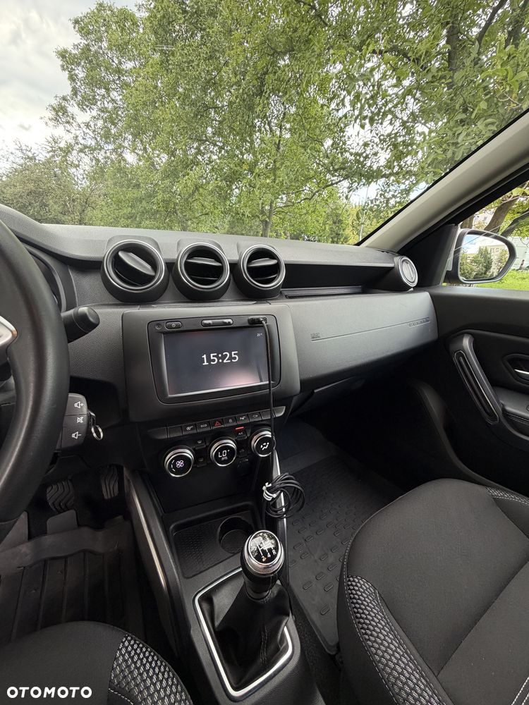 Dacia Duster 1.6 SCe Laureate S&S - 25
