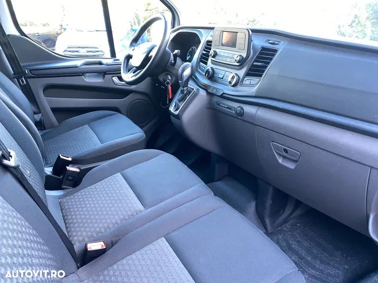 Ford Transit Custom - 13