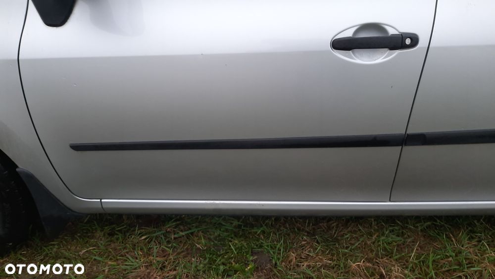 Toyota Auris 1.6 2010 - 24