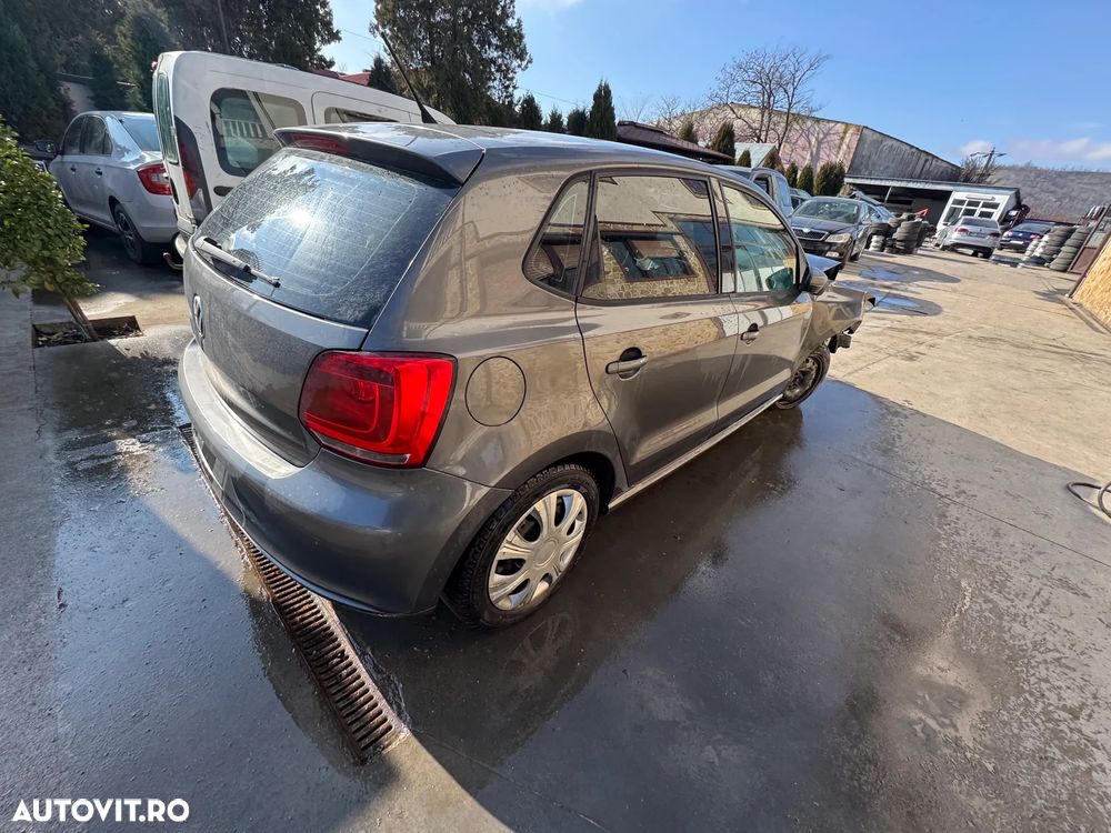 Dezmembram Volkswagen VW Polo 5 6R [2009 - 2015] Hatchback 5-usi 1.2b CGP - 4