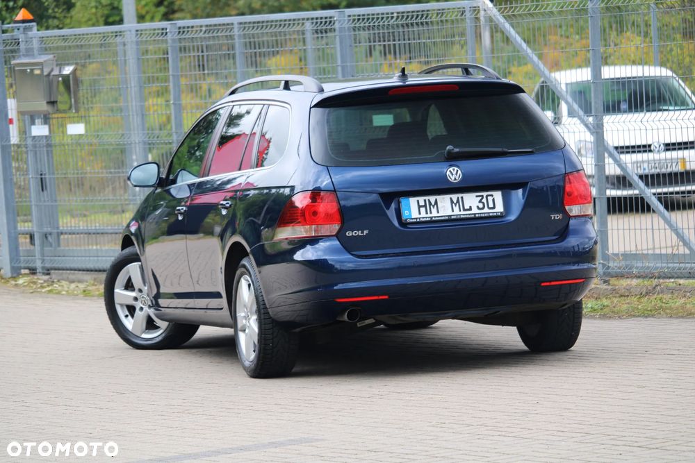 Volkswagen Golf Variant - 10
