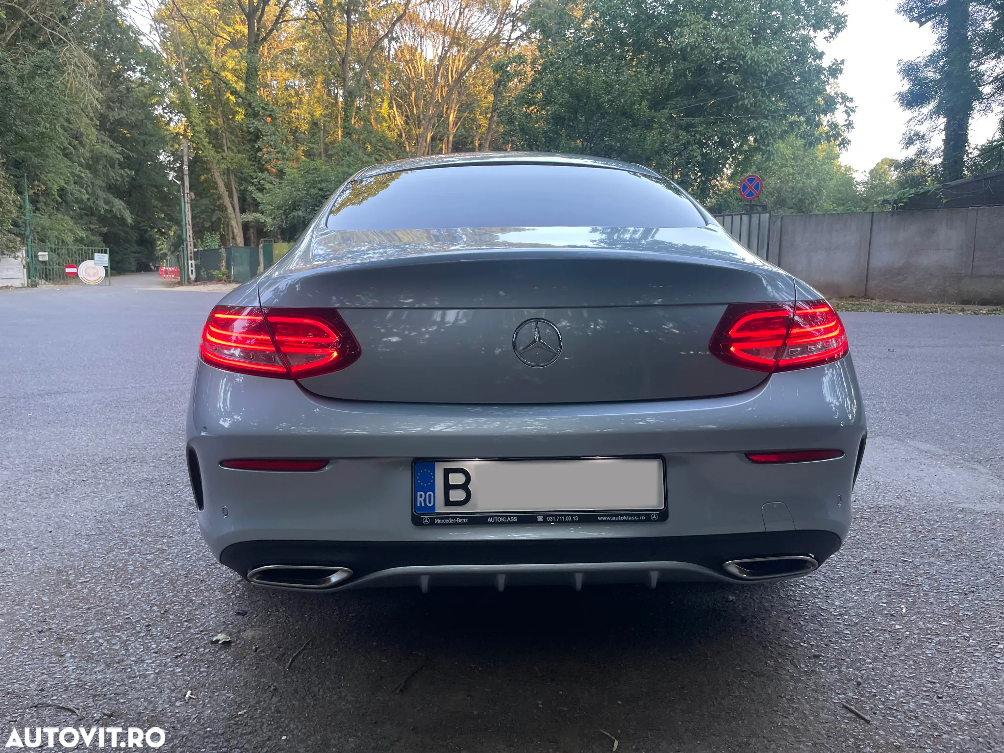 Mercedes-Benz C 250 Coupe 9G-TRONIC AMG Line - 5
