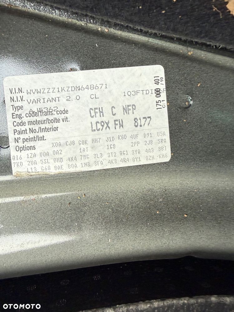 Volkswagen Golf - 23