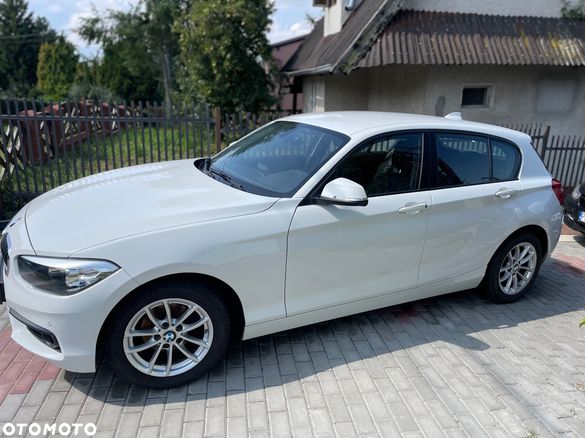 BMW Seria 1 118i - 4