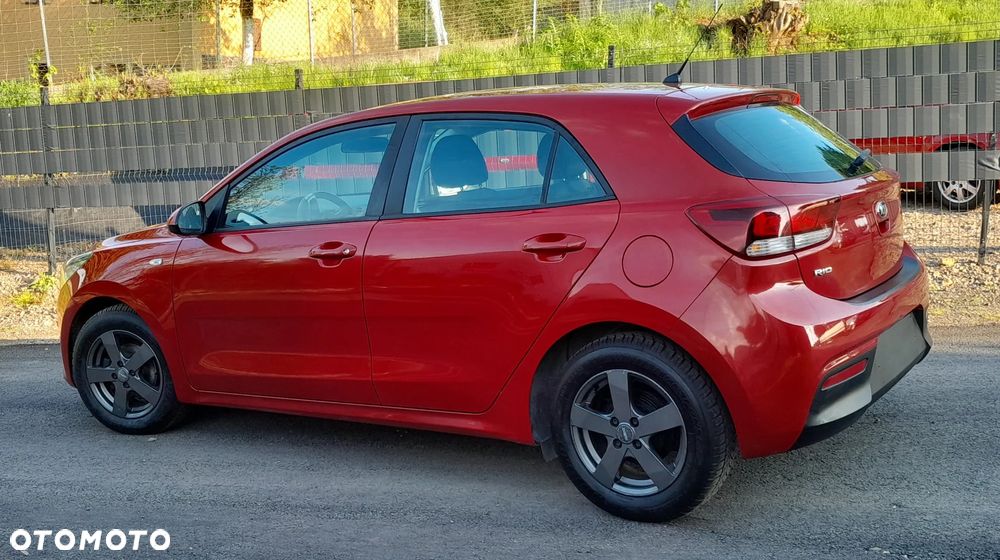 Kia Rio - 3
