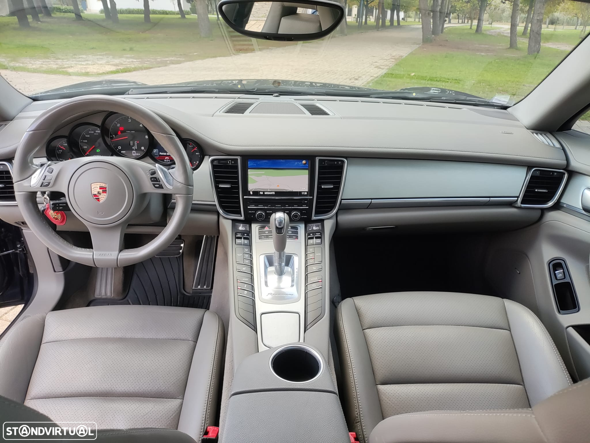 Porsche Panamera Diesel - 23