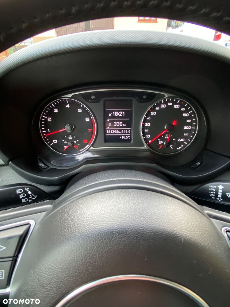 Audi A1 Sportback 1.4 TFSI Attraction - 11