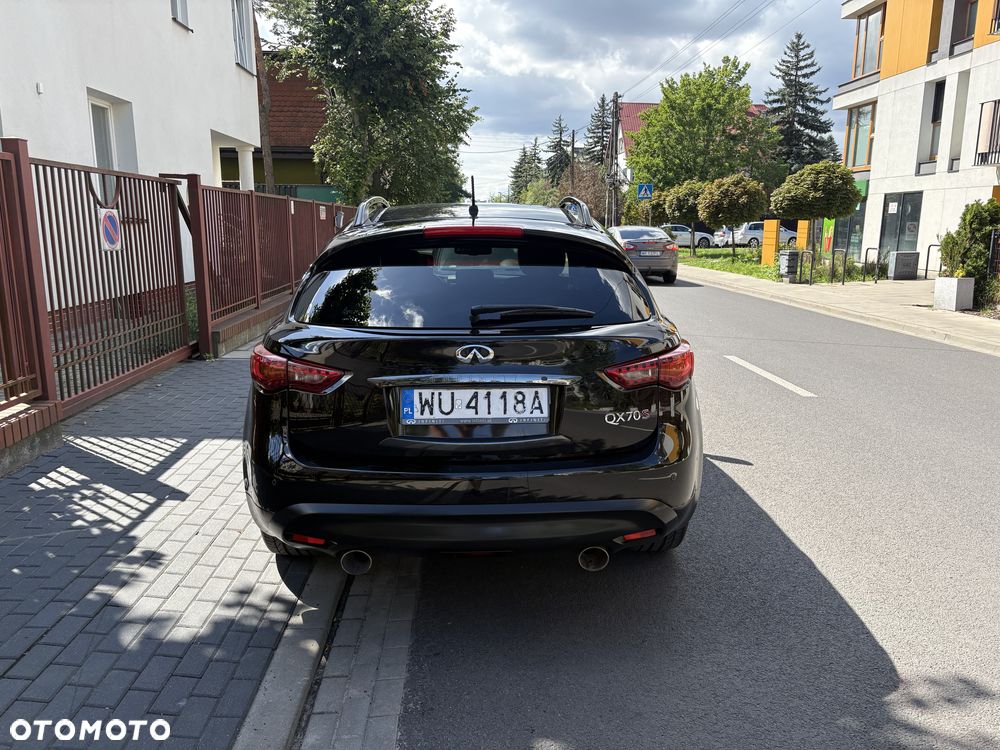 Infiniti QX70 3.0d S Premium - 9