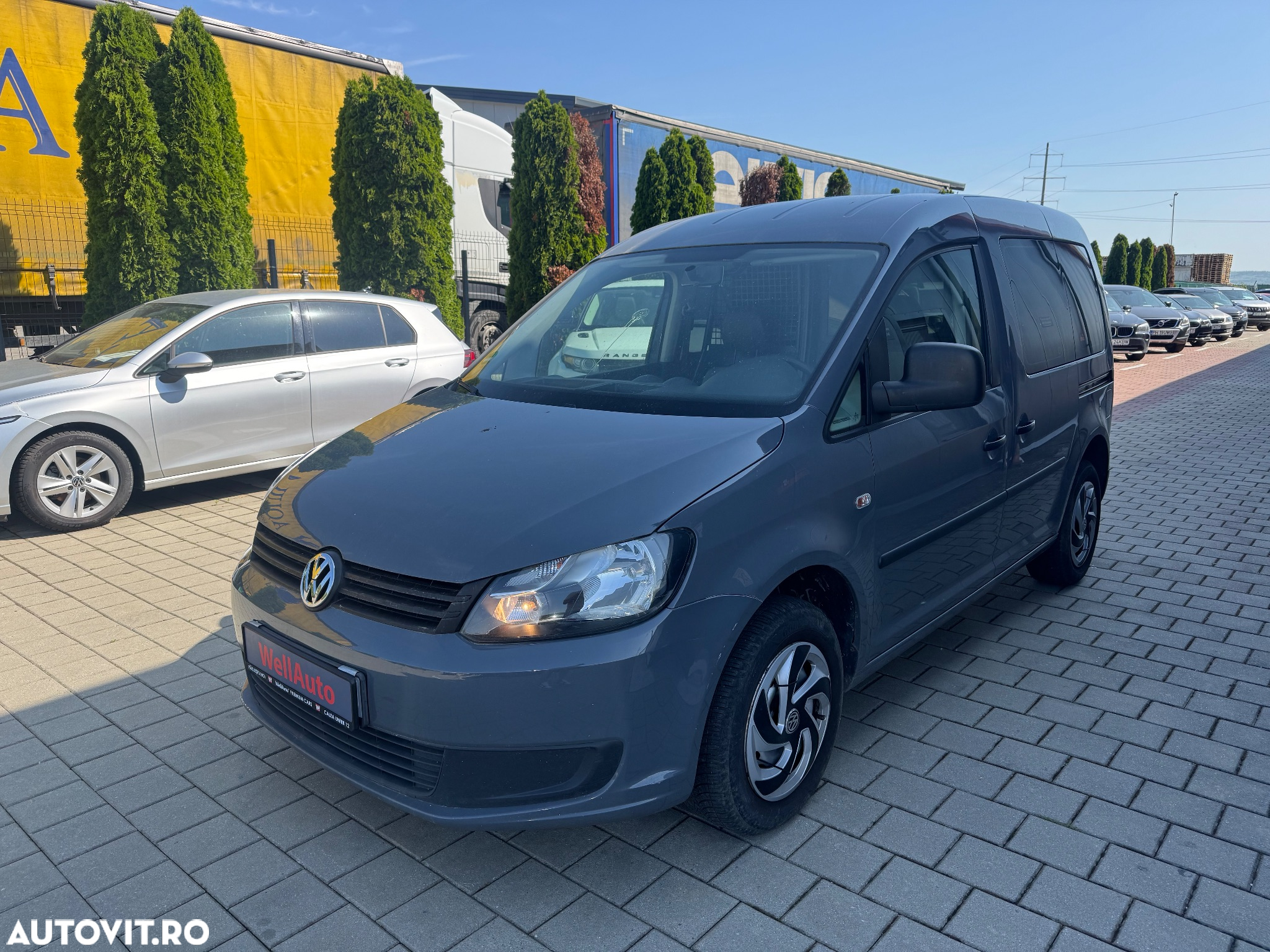 Volkswagen Caddy - 2