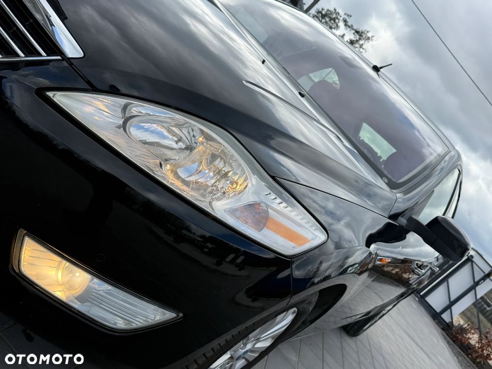 Ford Mondeo 2.0 TDCi Champions Edition - 37