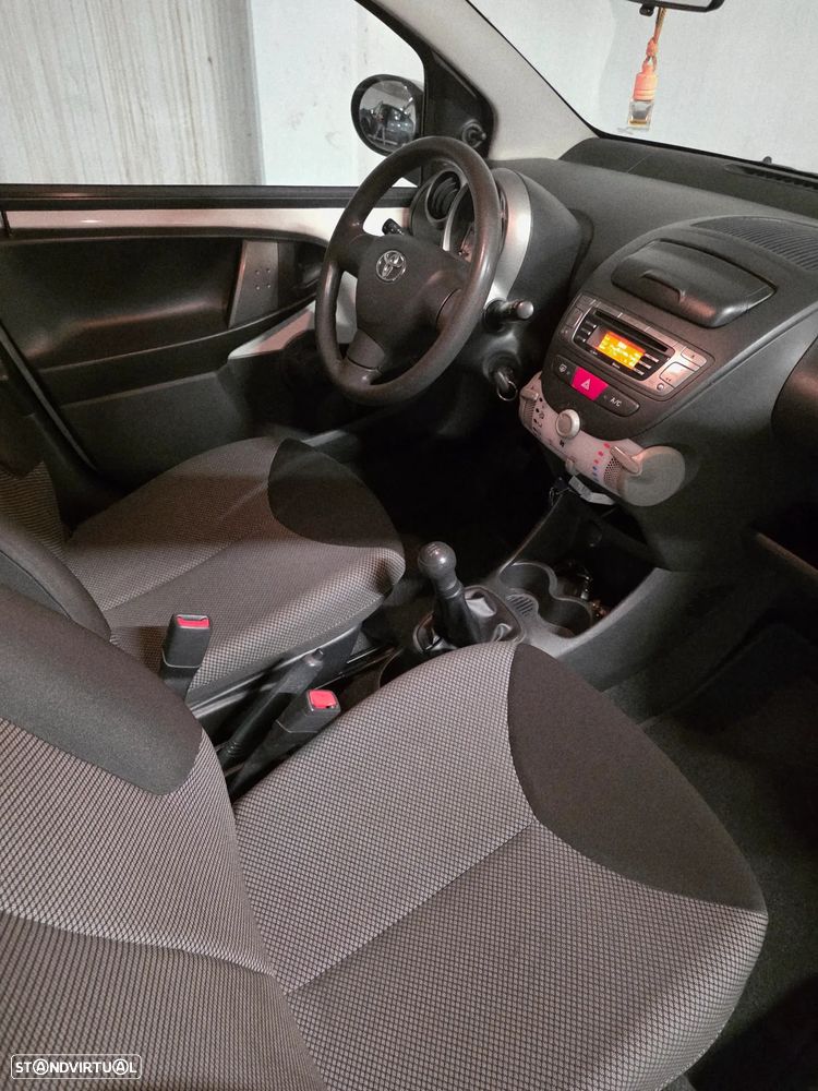 Toyota Aygo 1.0 Power Pack+AC+JLL+VSC - 8