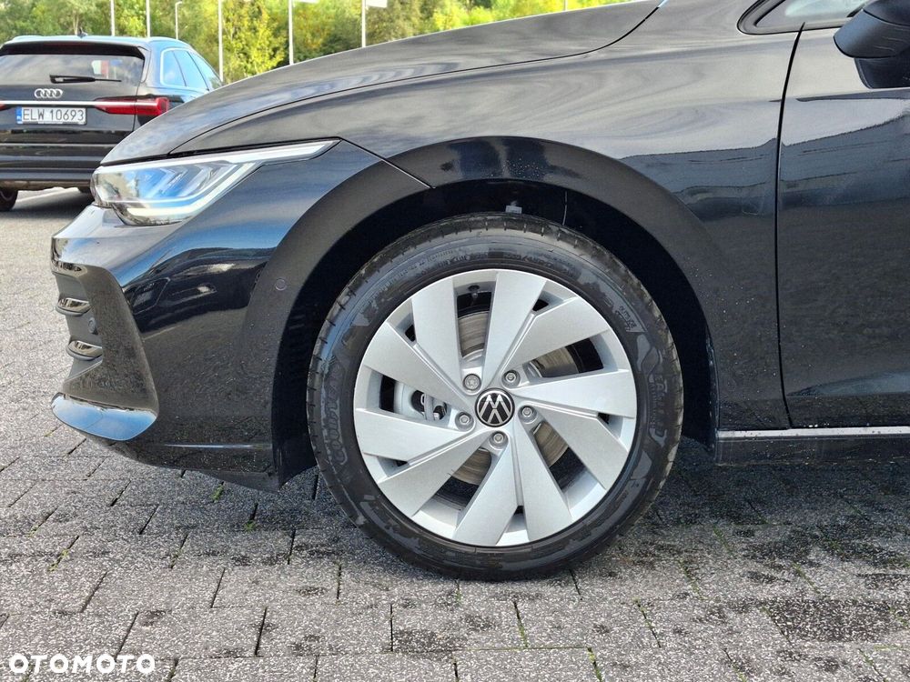 Volkswagen Golf VIII 2.0 TDI Life Plus - 4