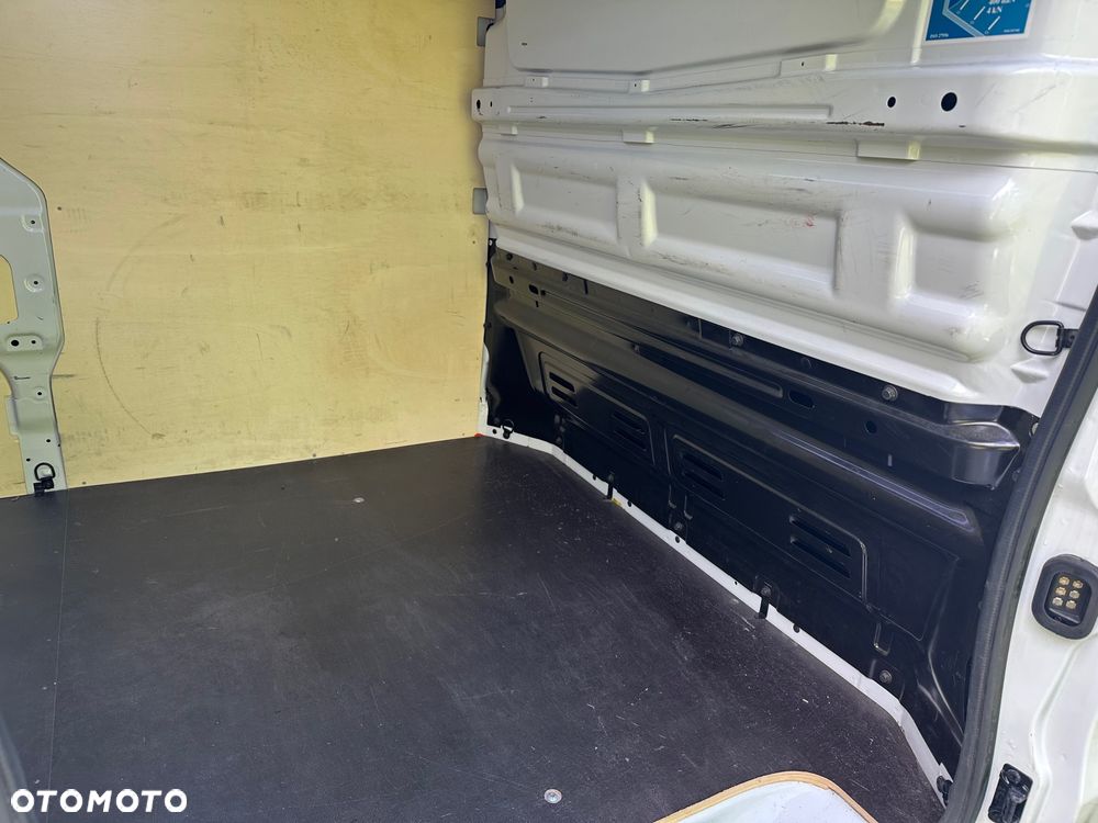 Renault / TRAFIC / 2.0 / L2H1 / LONG / - 20