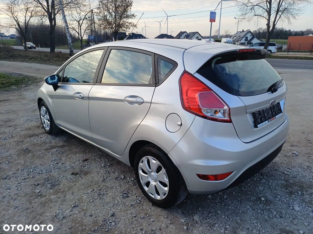 Ford Fiesta - 7
