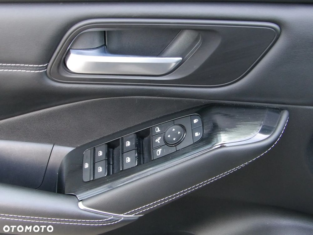 Nissan Qashqai 1.3 DIG-T N-Connecta EU6d - 21