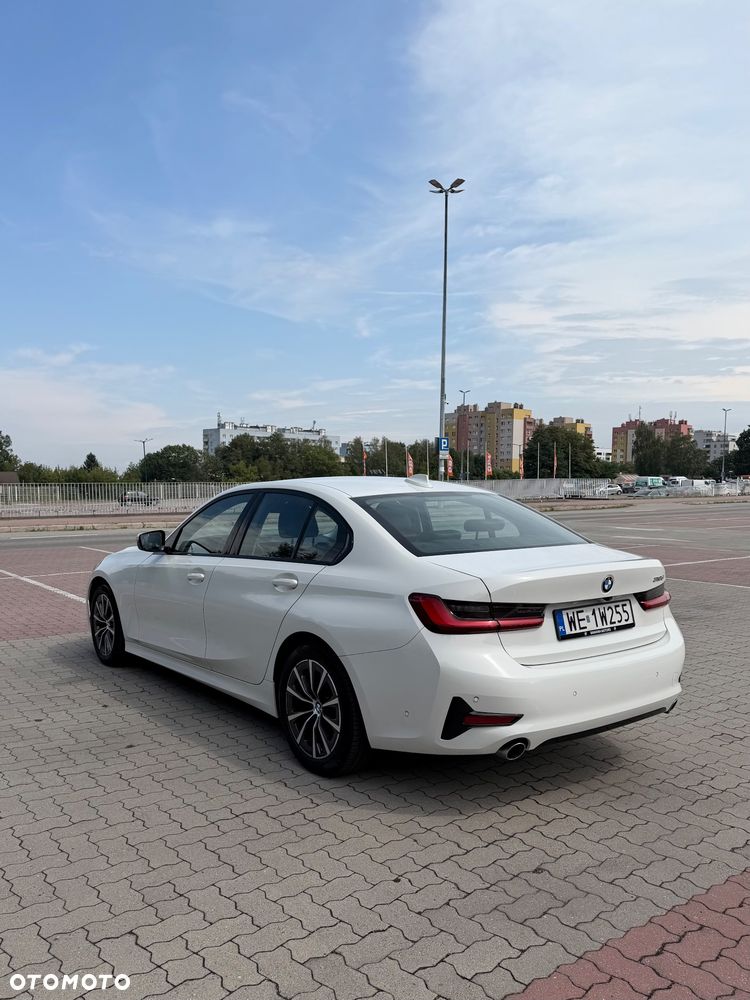 BMW Seria 3 318d - 5