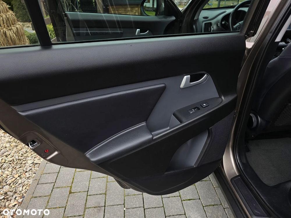 Kia Sportage 2.0 XL 2WD - 16