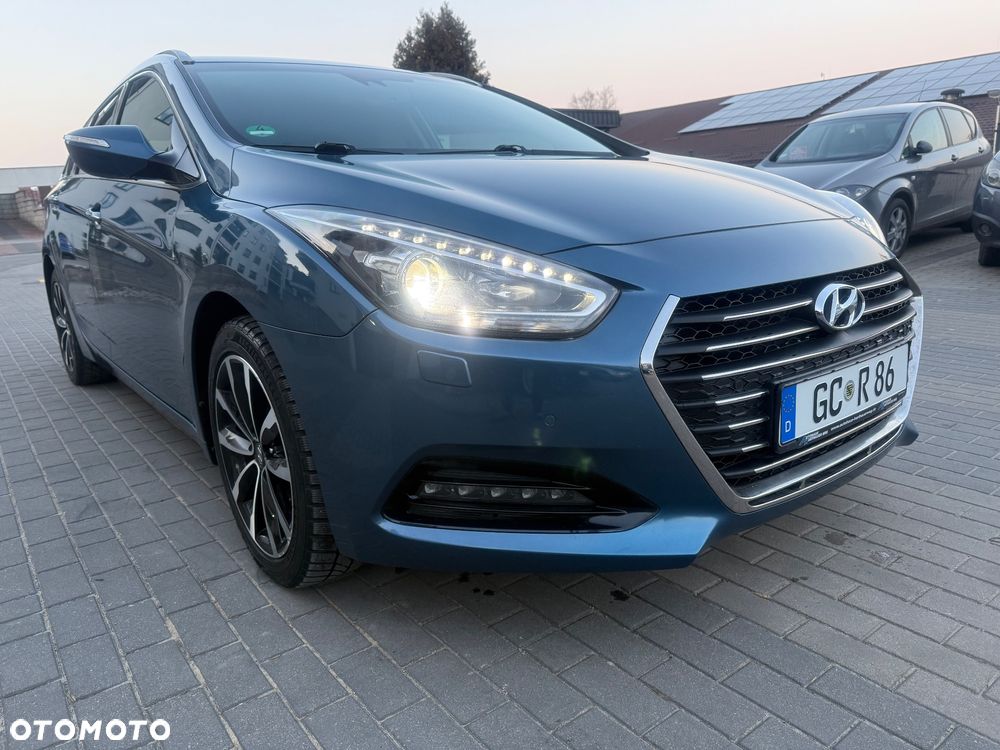 Hyundai i40 Kombi blue 1.7 CRDi DCT Premium - 6