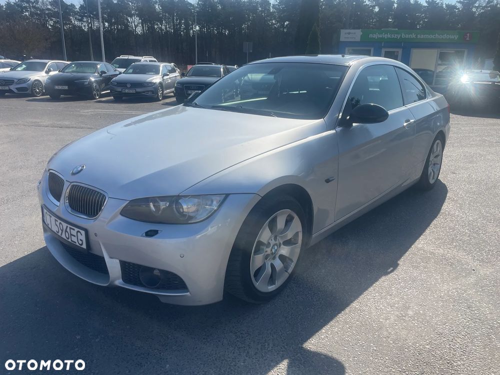 BMW Seria 3 325i - 1