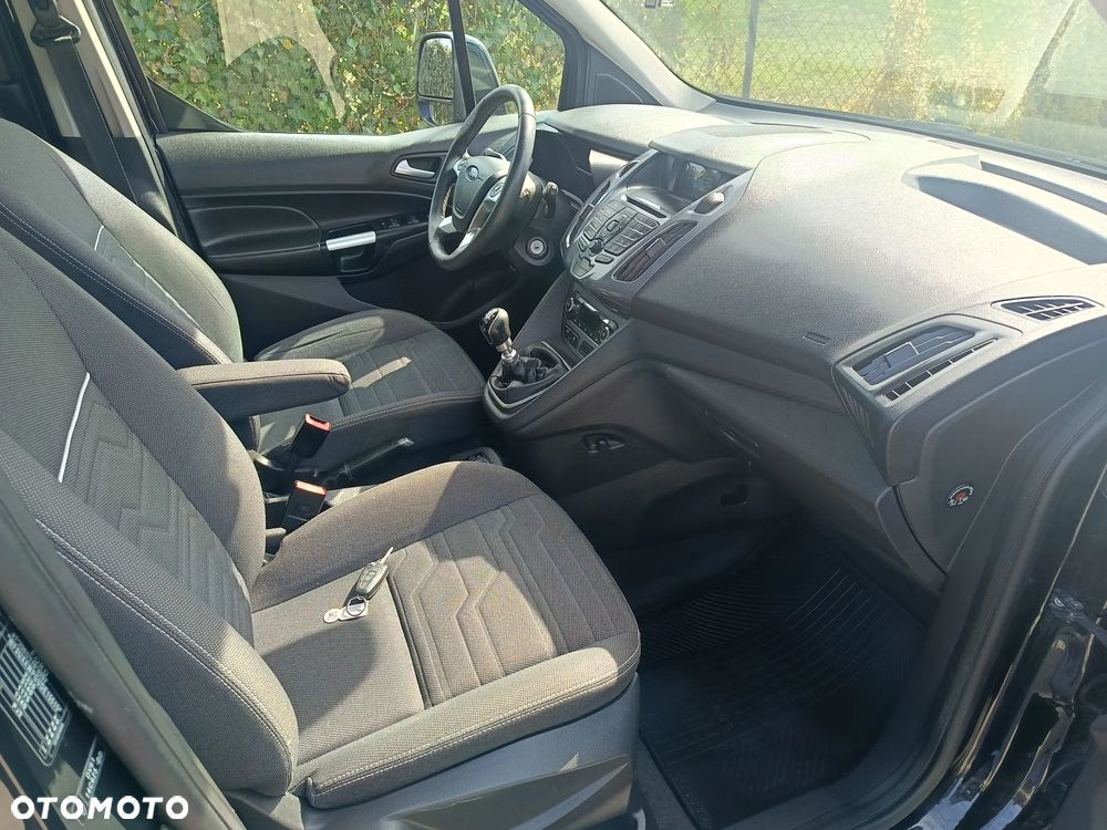 Ford Tourneo Connect Grand - 10